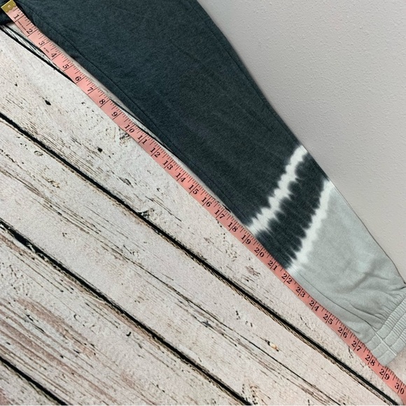 NWT XS PINK Victoria’s Secret Joggers Sporty Athleisure High Waist Campus Sweats - Picture 9 of 9